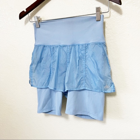 Alo Yoga SMALL High-Waist Circuit Short - Marina size XS - Picture 7 of 13